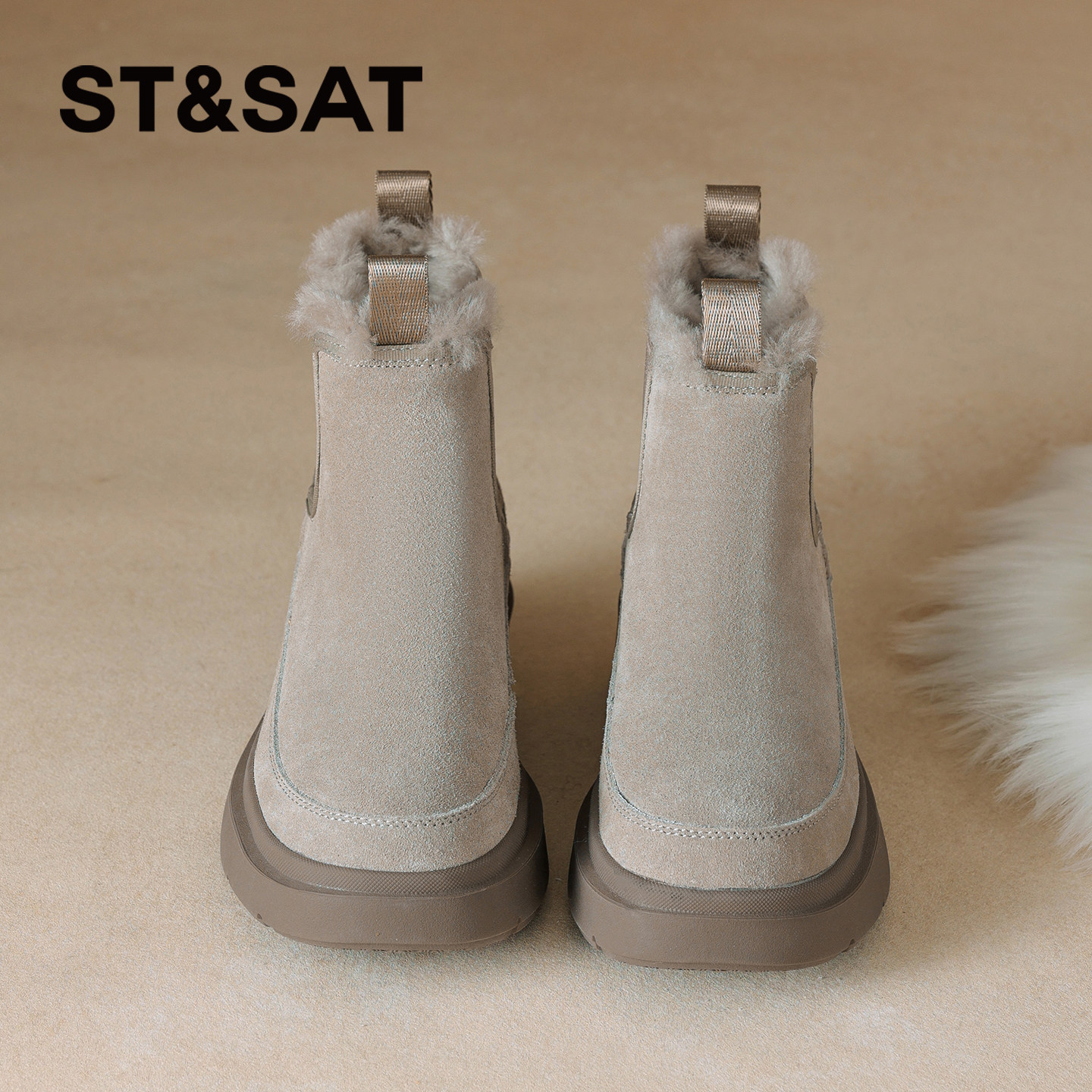 星期六圆头雪地靴女2025冬季新品加绒加厚保暖防滑高筒一脚蹬棉靴