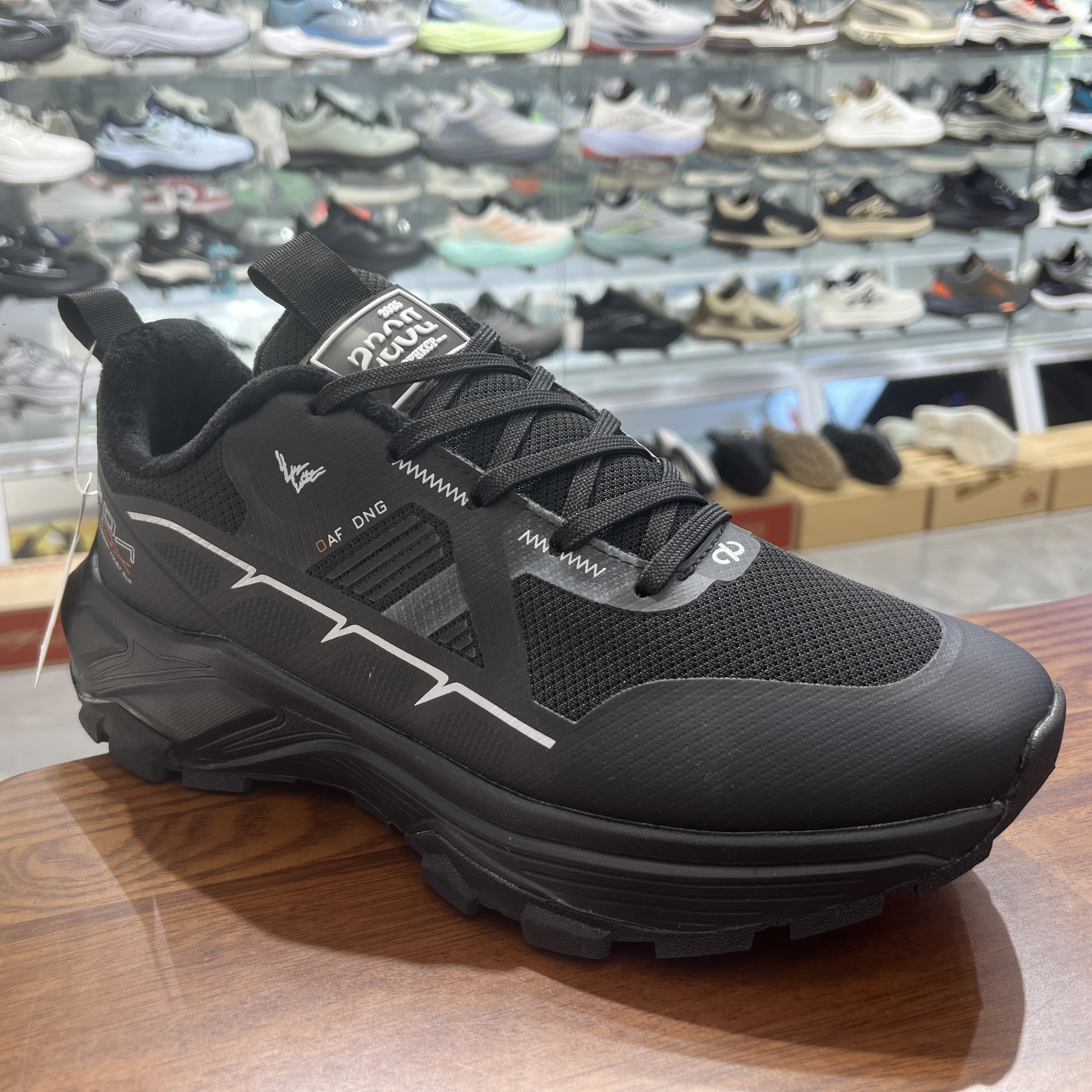 捡漏实体200+撤柜冬季加绒保暖透气户外徒步运动网鞋轻便休闲男鞋