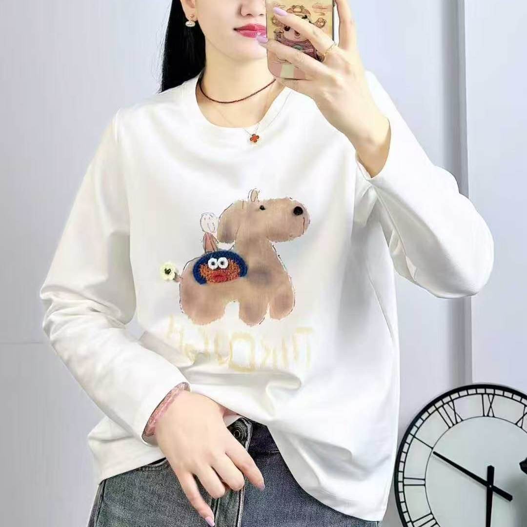 正肩长袖卫衣女春季大码洋气小狗胖mm遮肉圆领上衣潮米莱奇6106