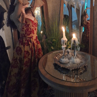 致卡萝自制 金色系超显白猫耳吊带收腰连衣裙 阿波罗礼赞