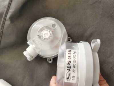 询价Dwyer德威尔ADPS-08-2-N压差开关空气风压控制器20-300pa议价