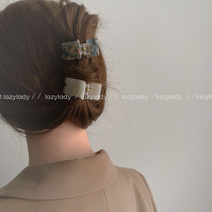 半扎发半坡发鲨鱼抓小号 醋酸材质哦 美腻 小抓夹 花纹chao美