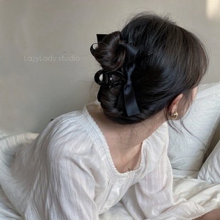 缎面材质！基础精致 发量适中 百搭赫本风蝴蝶结鲨鱼夹盘发抓夹女