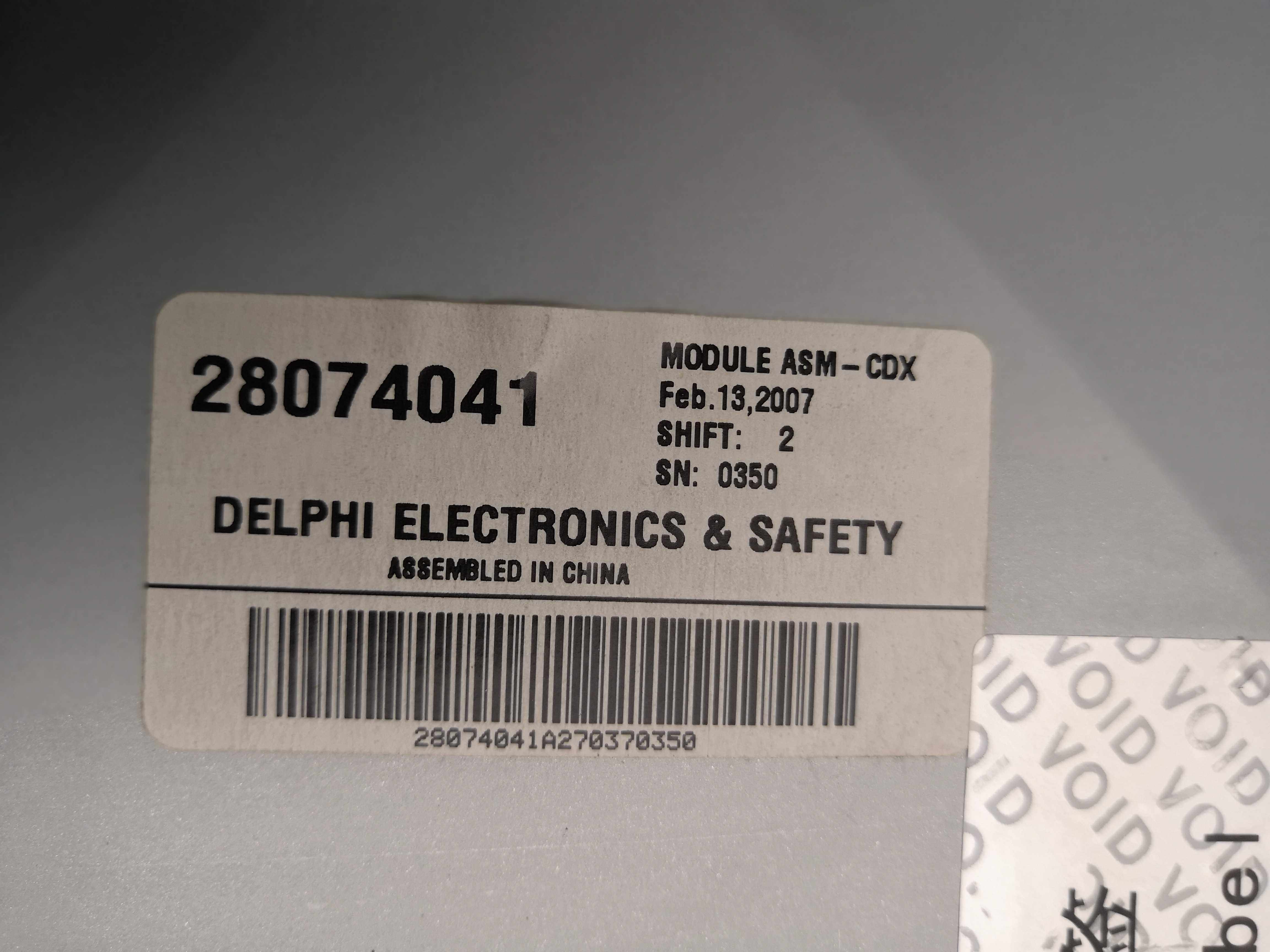 出售别克君越六碟cd机