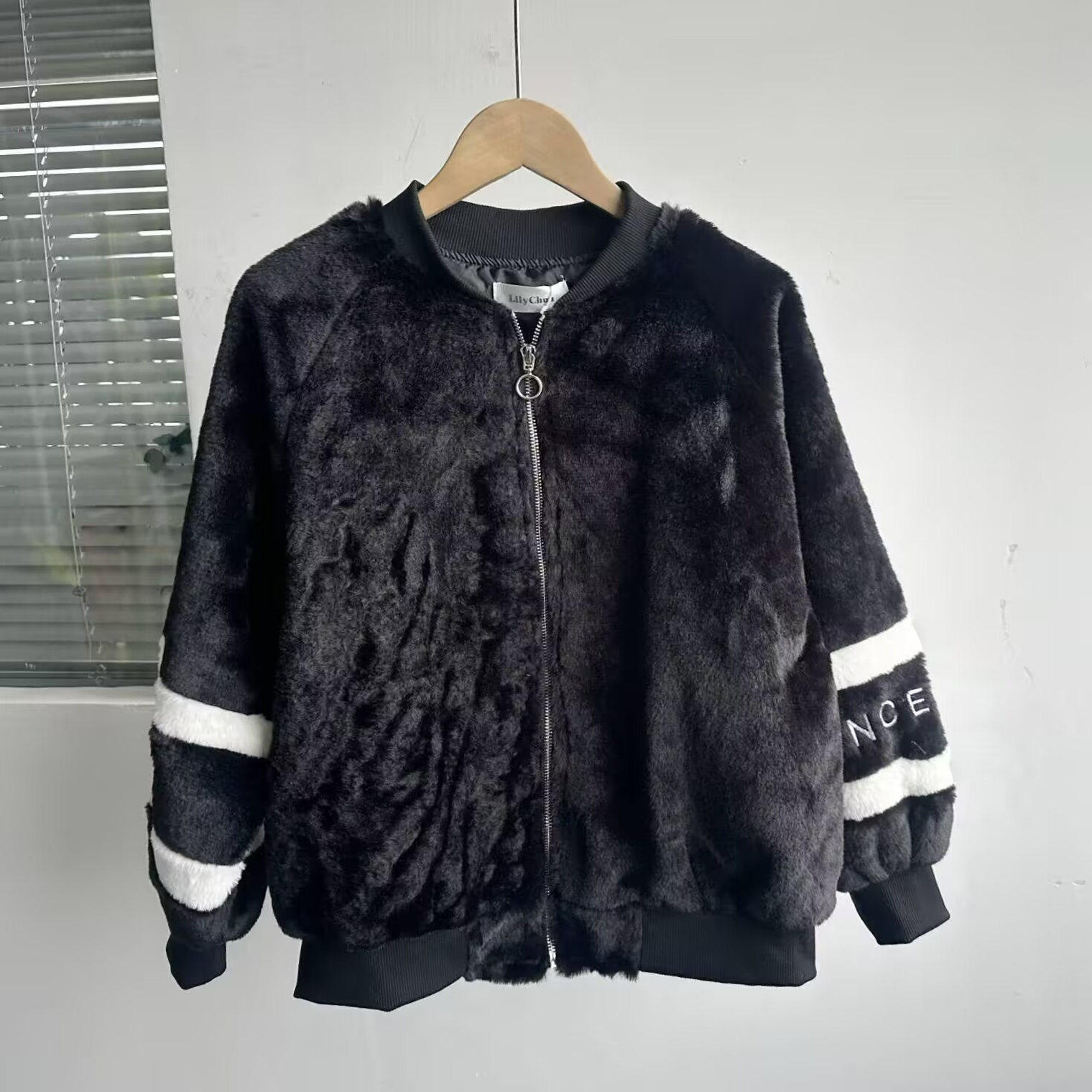 B2-143儿童撞色外套拉链圆领毛绒绒甜美风舒适休闲百搭上衣J25-3