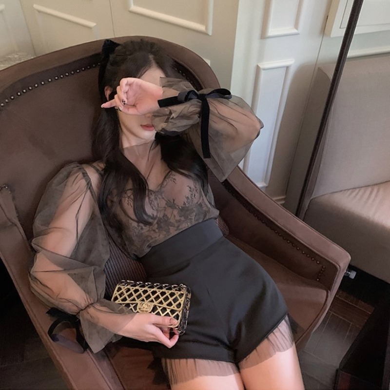 性感拼接网纱高腰短裤女夏季设计感小众辣妹显瘦A字西装阔腿短裤