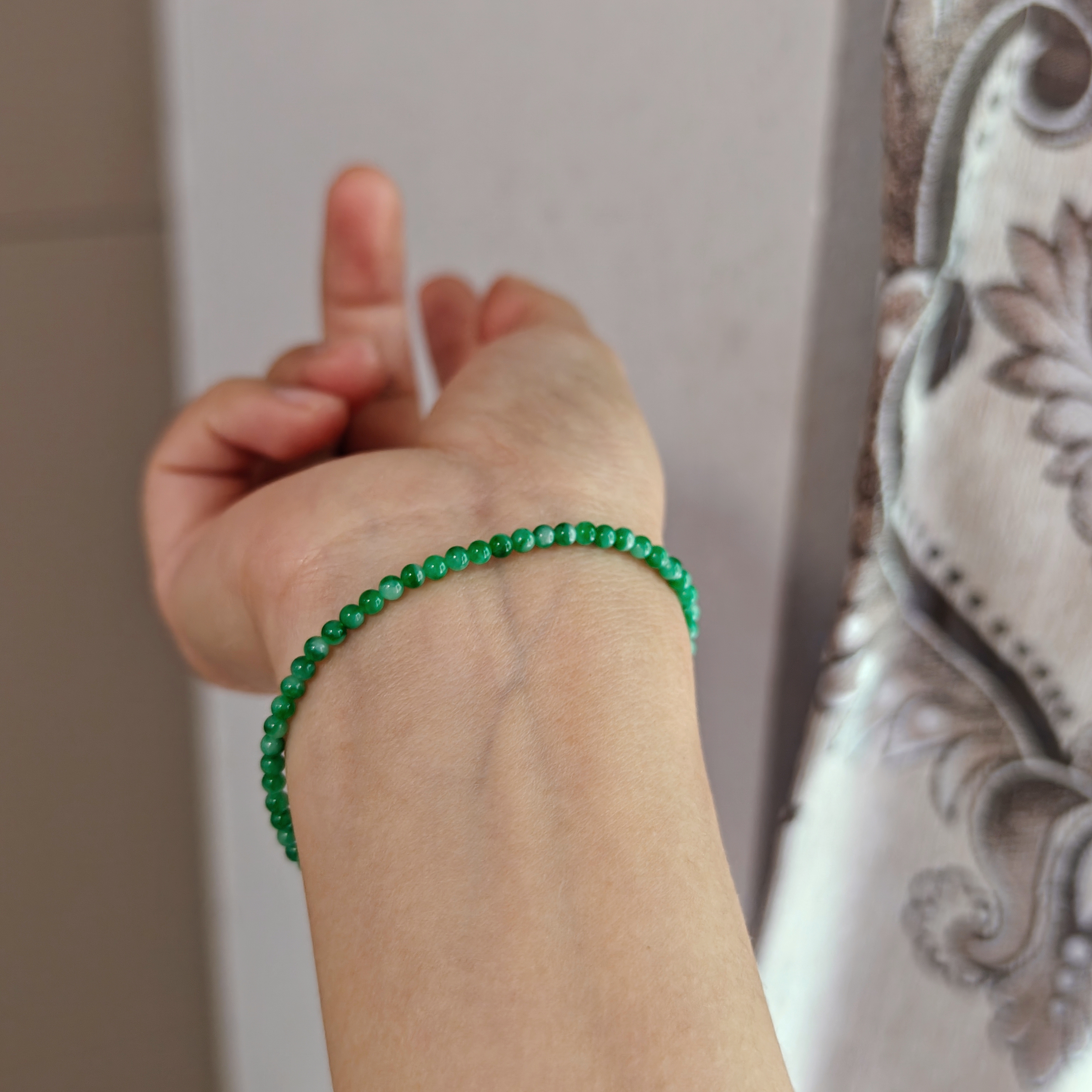 天然缅甸a货翡翠小米珠手串辣阳绿手链精品玉石珠串单圈