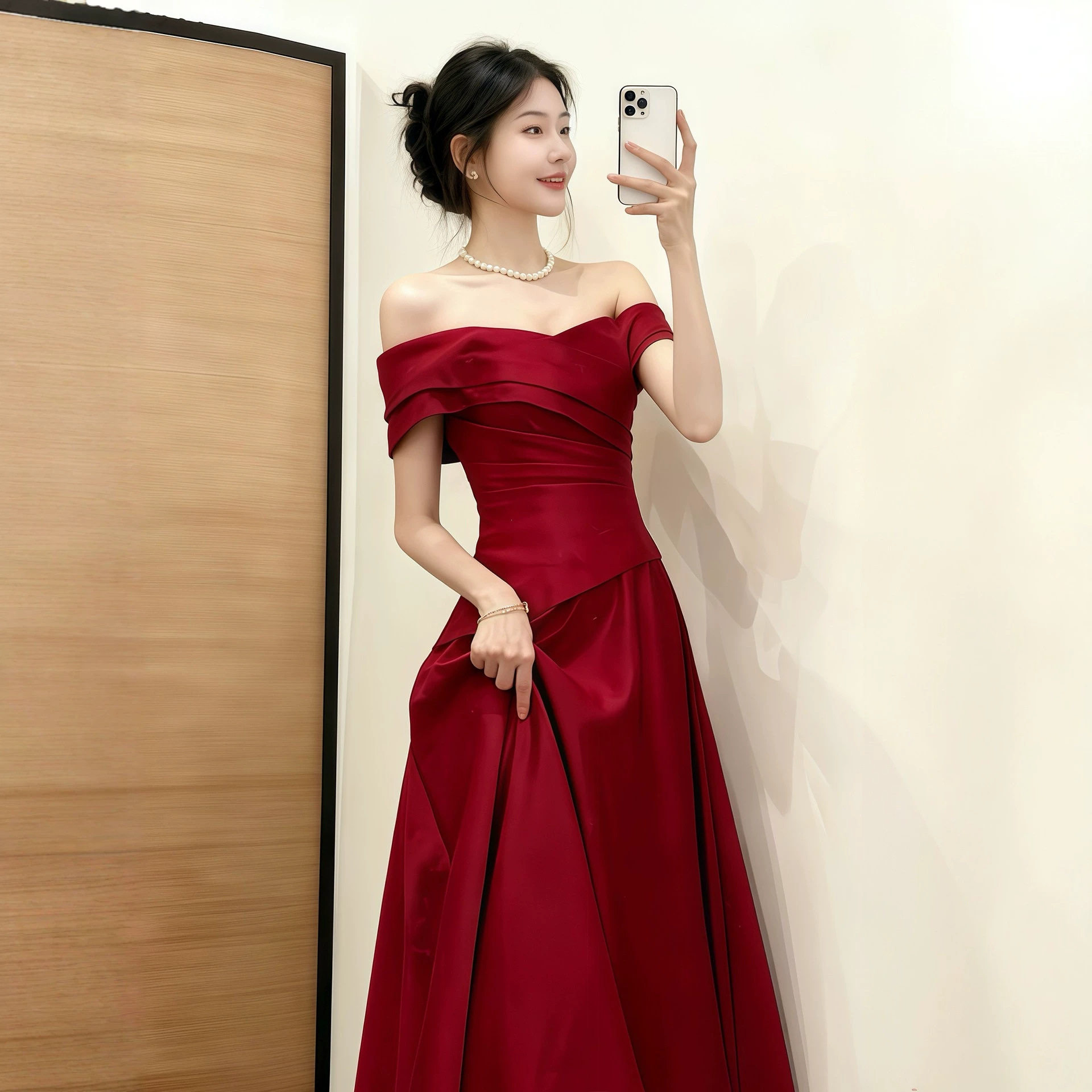 一字肩敬酒服新娘酒红色缎面气质结婚订婚答谢宴礼服声乐艺考礼服