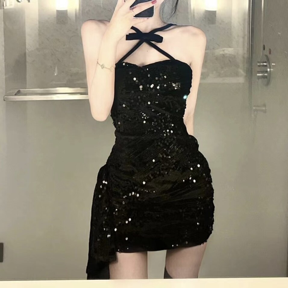 闪闪战裙 蝴蝶结辣妹丝绒亮片拖尾连衣裙女年会聚会氛围裙