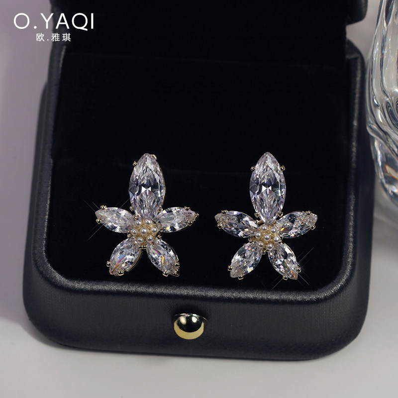 高级感气质花朵无耳洞软垫耳夹耳钉女耳饰品秋冬配饰大气,饰品/流行首饰/时尚饰品新,耳钉,淘宝优惠券,粉丝福利购,淘宝优惠卷