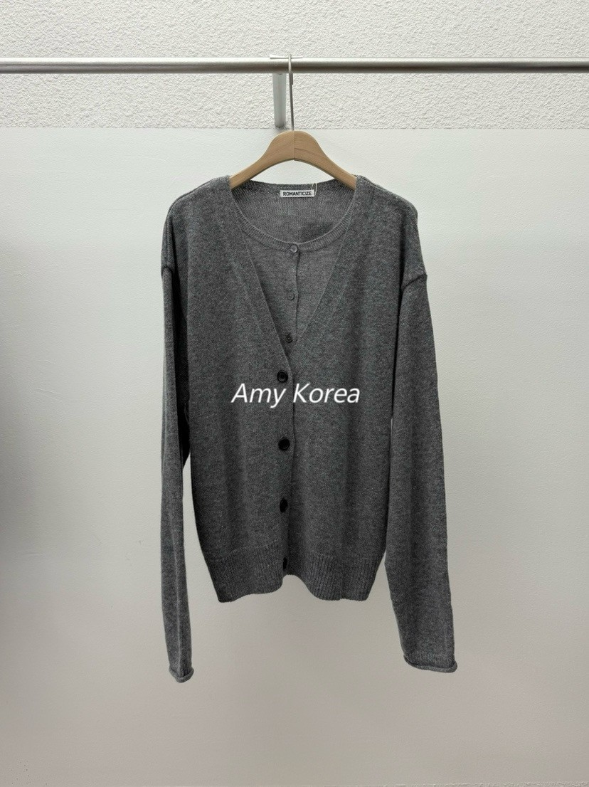 ROMANTICIZE Amy韩代 25fw 东大门 纯色 长袖针织开衫 假两件套