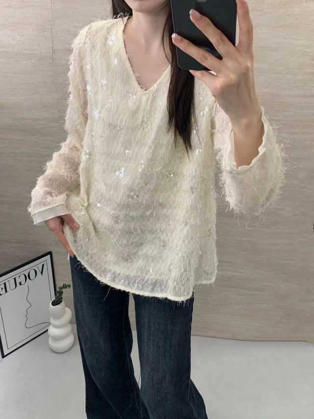 女装批发2026春时尚门禁单排扣V领植绒蕾丝小衫打底衫上衣正品