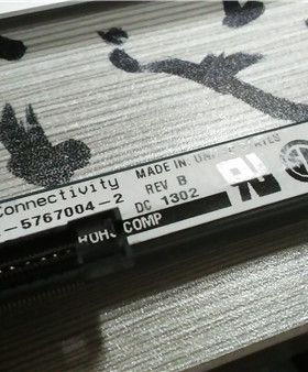 一手现货 2-5767004-2 TE 0.64间距 38PIN 插座 中间带触点