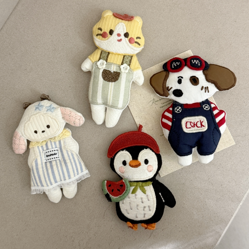 韩版布艺卡通可爱企鹅羊胸针DIY手工儿童头饰装饰品服饰围巾辅料图片