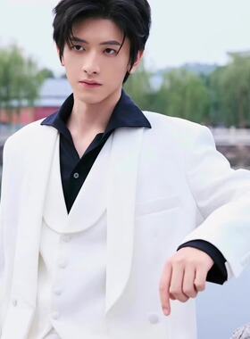 明星同款男白色西服外套高级感时尚精致休闲风高端气质西装套装潮