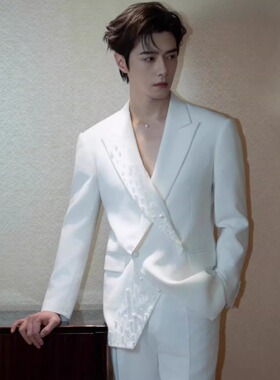 方逸伦明星同款白色重工珍珠西装男高端轻奢宴会演出高级感西服潮