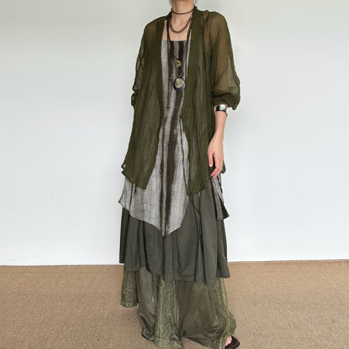 尢系UXI  植物系侘寂风天丝清冷飘逸出游防晒开衫度假吊带连衣裙