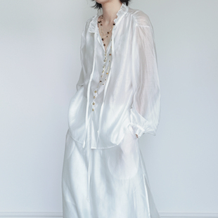 尢系UXI 法式浪漫慵懒木耳边v领绑带长袖衬衫防晒衫上衣