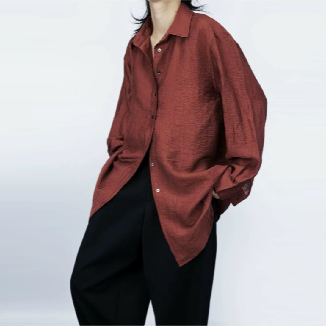 尢系UXI 复古天丝纹理感极简慵懒感叠穿外搭宽松衬衫秋上衣