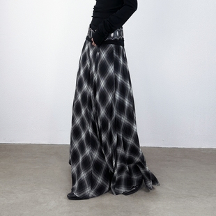 尢系UXI通勤格纹半身裙女秋冬高腰显瘦A摆大摆裙设计感半裙长裙子