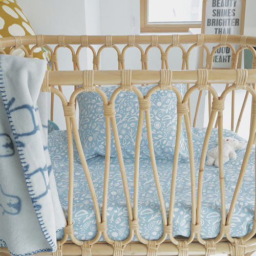 透气隔尿古堡花园防污可机洗床单