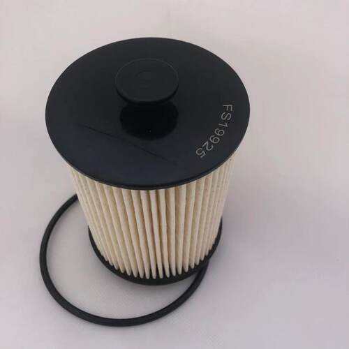 FS19925福田拓陆者E3E5康明斯ISF2.8燃油柴油滤芯柴油格油水分离