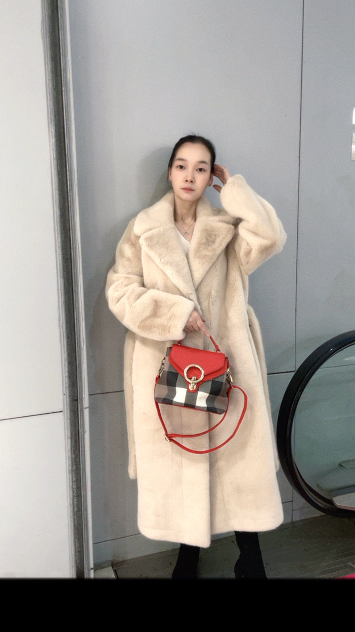 2025新款皮毛一体外套女长款腰带西装领欧貂水貂毛环保皮草大衣
