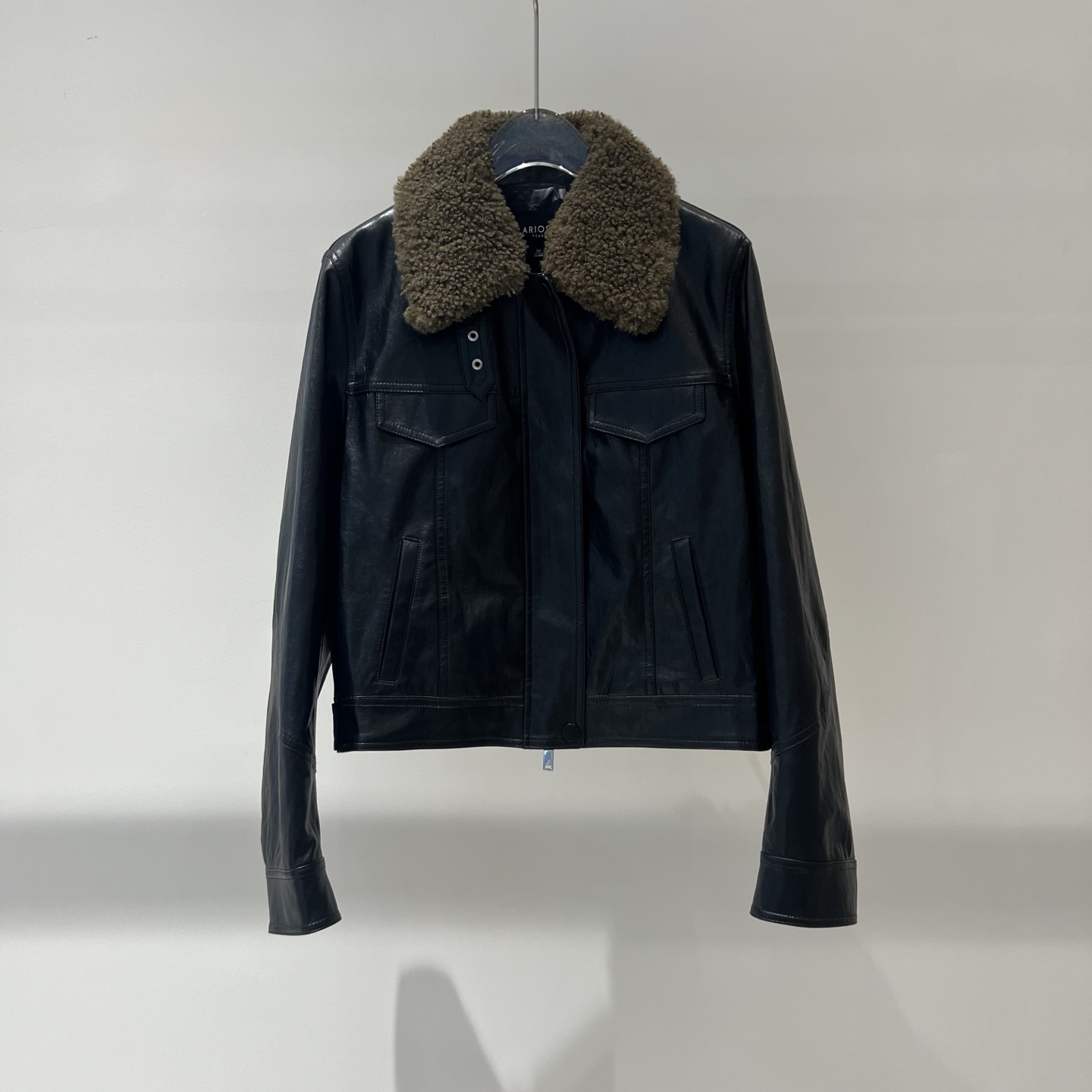 加棉拼接撞色港风翻领皮衣外套女