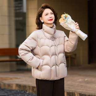 小个子妈妈冬装外套2026新款中年女士高级感短款羽绒服小棉袄上衣