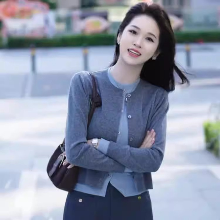 秋季轻奢假两件针织开衫女百搭