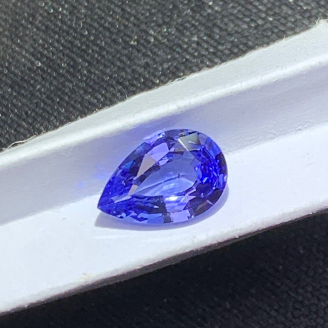 天然斯里兰卡矢车菊色蓝宝石裸石1.08克拉