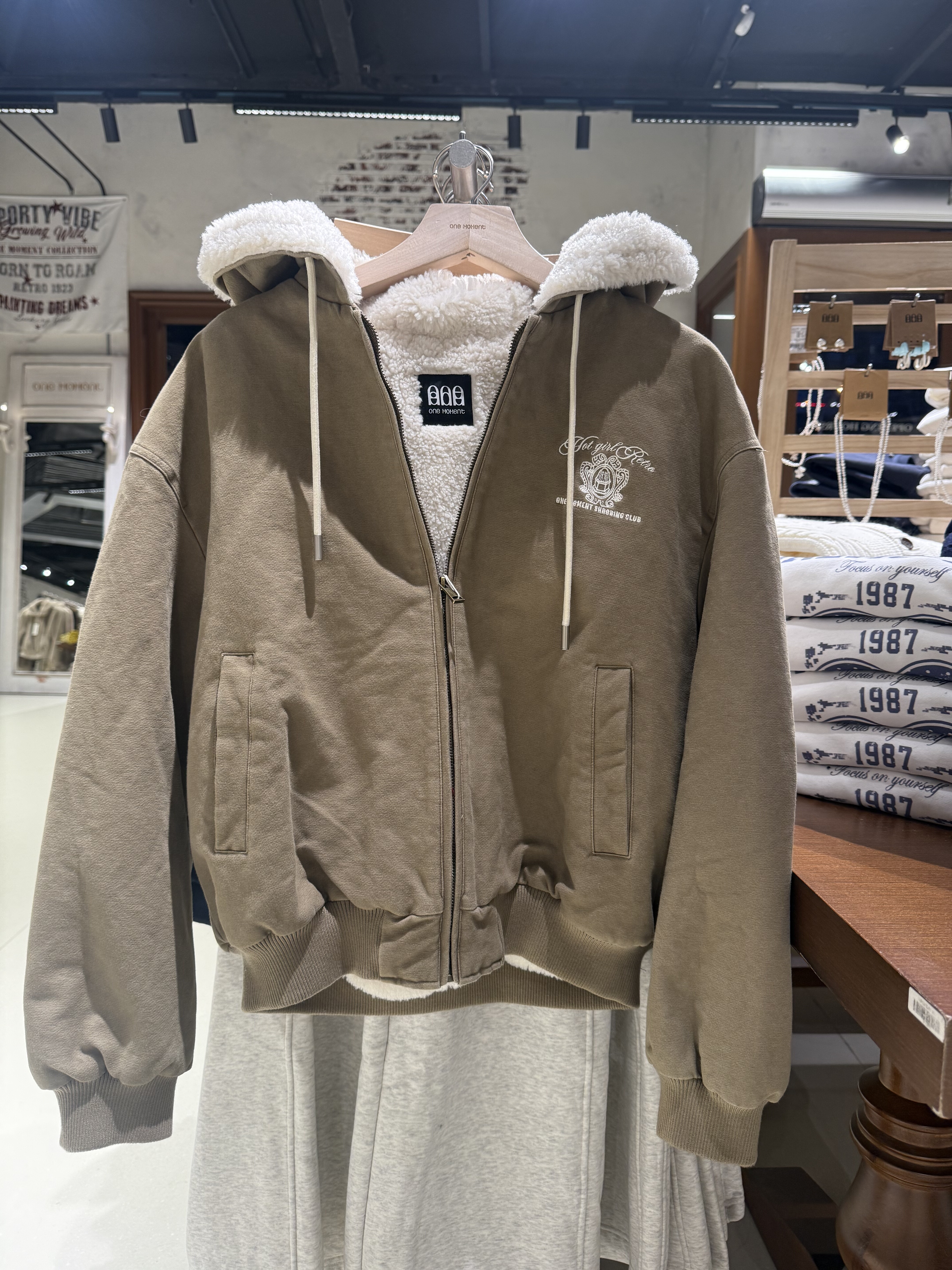 OM one moment国内正品代购连帽棉服外套不支持退换