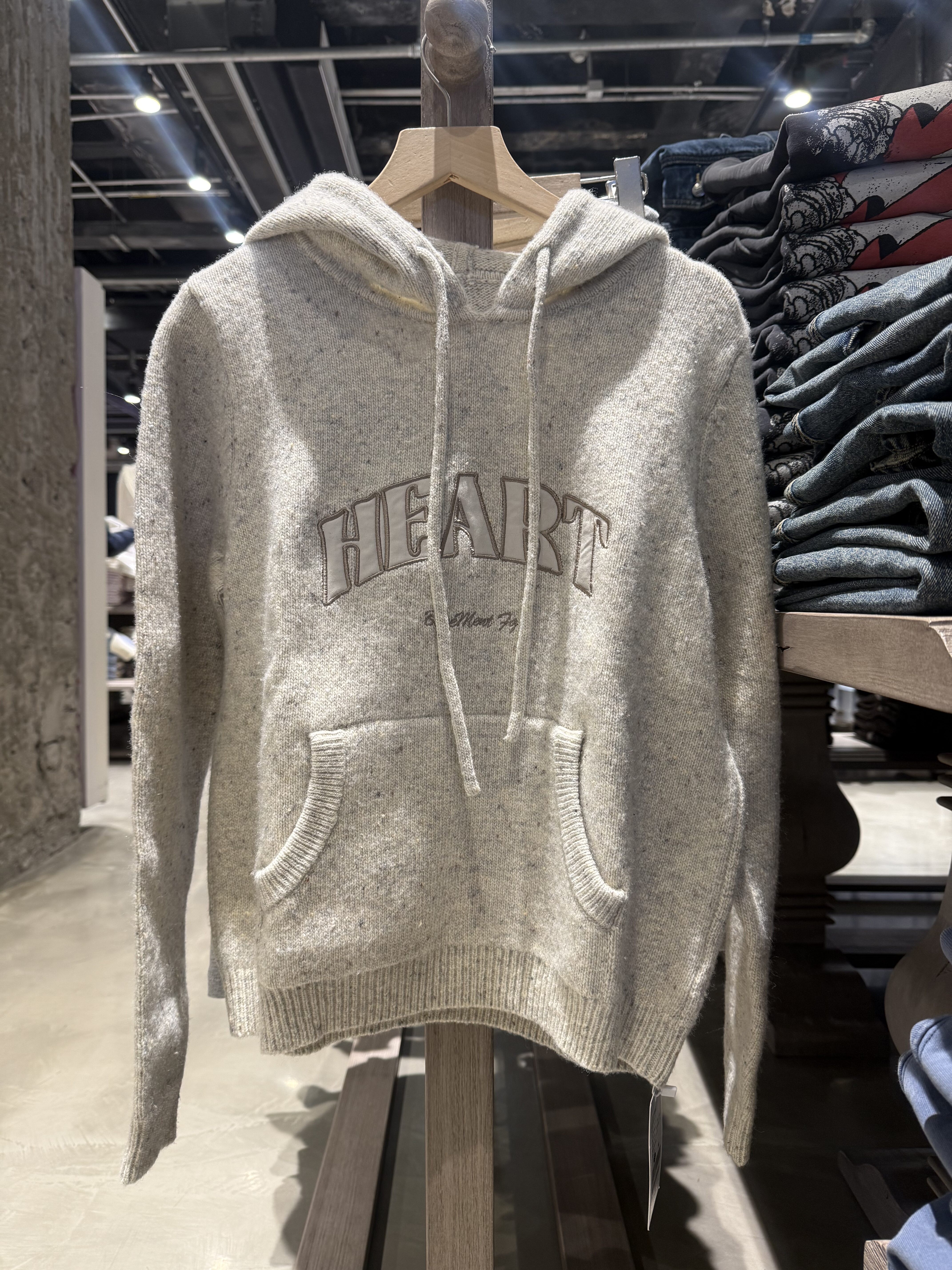 BASEMENT FG 国内北京BF正品代购连帽毛衫不支持退换