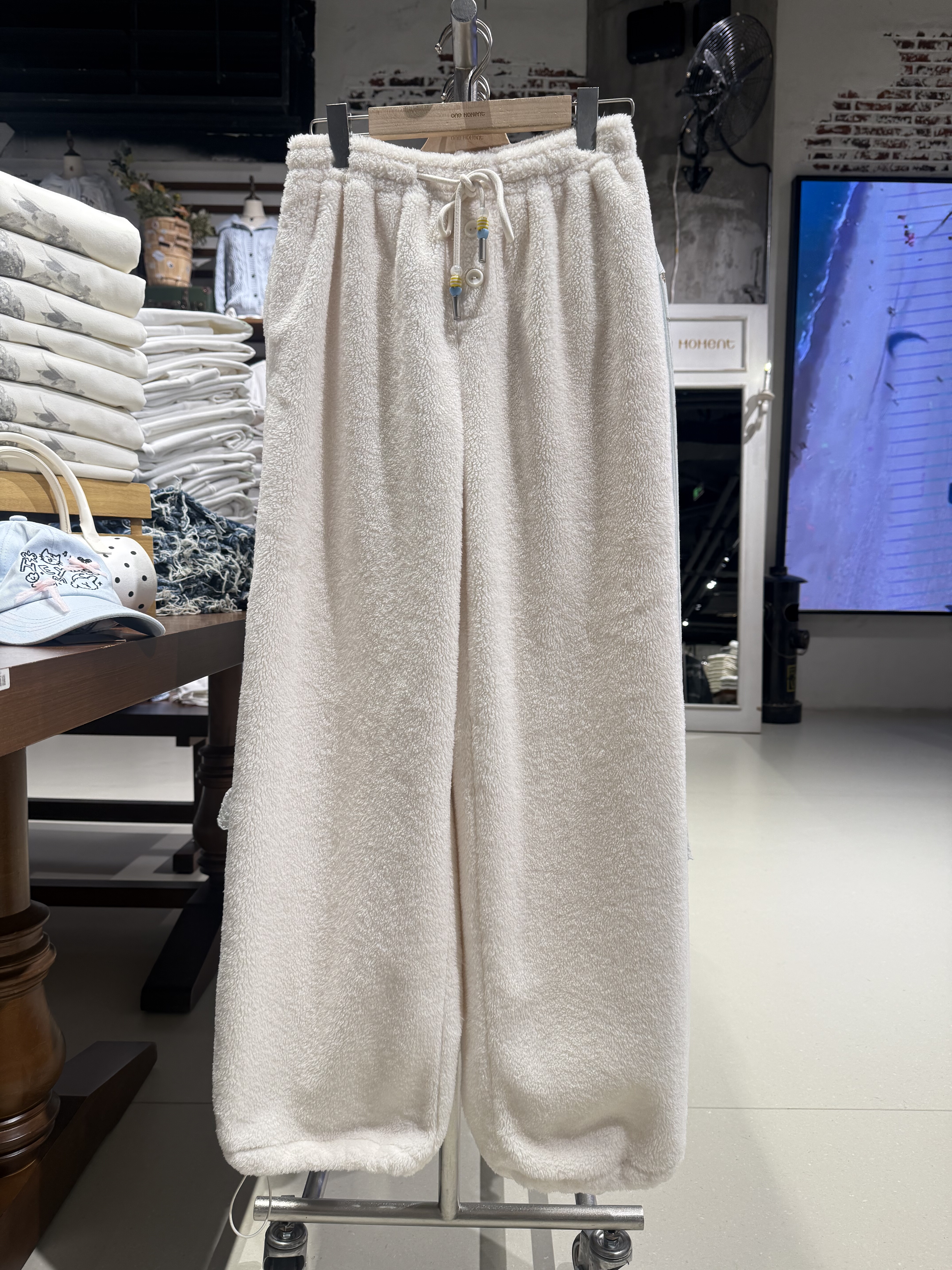 OM one moment国内正品代购休闲长裤不支持退换