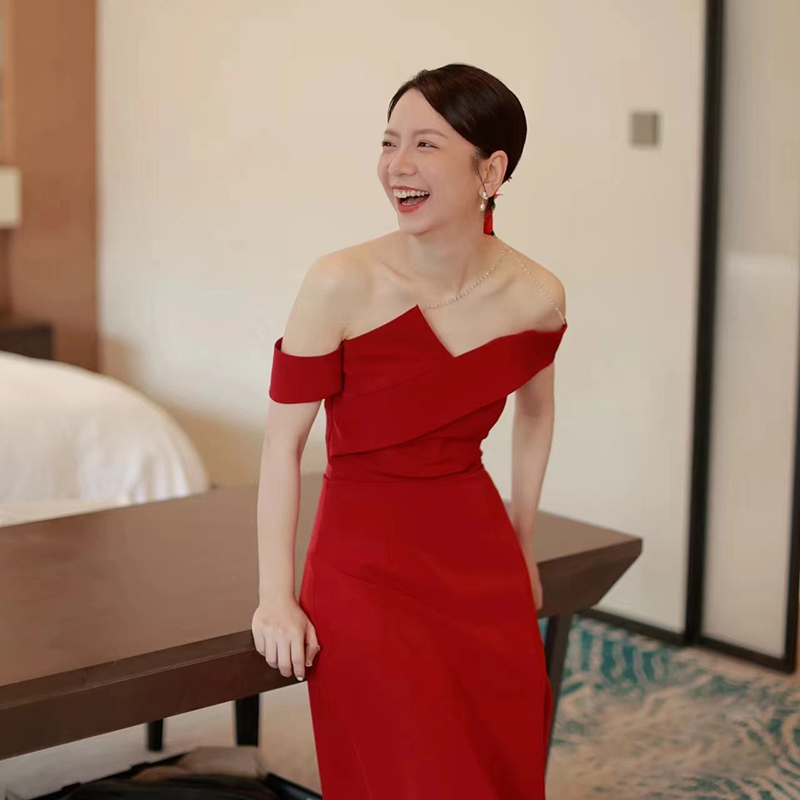 订婚礼服小个子2024新款红色小众