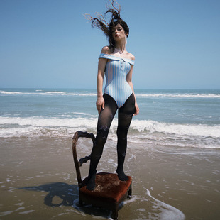 【泰国代购】设计师品牌 Aprilpoolday 竖纹露肩游泳连体泳衣