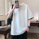 白色