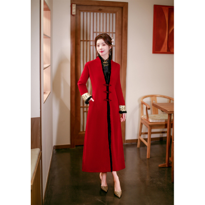 红色冬季新中式长款大衣