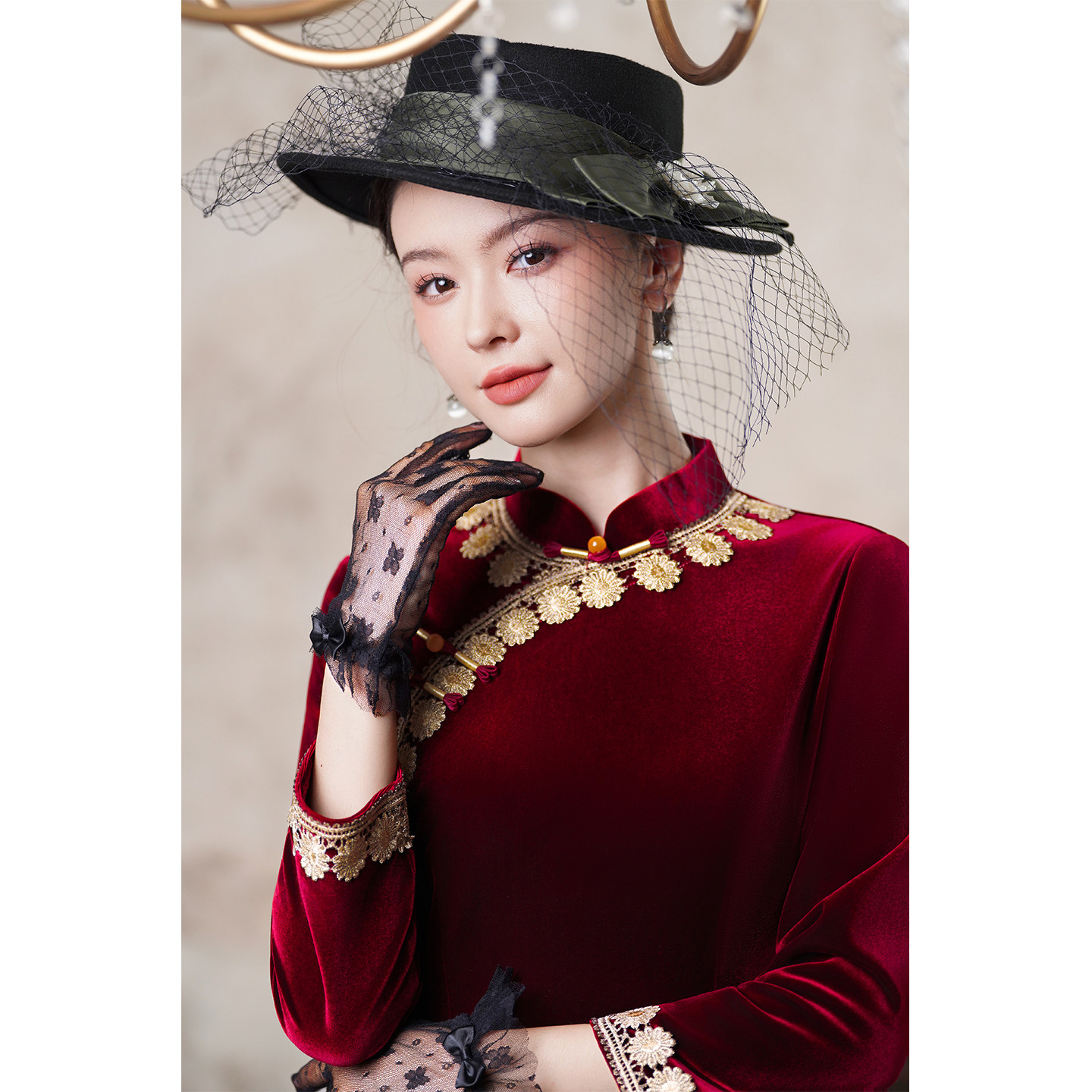 2025秋冬款中国风丝绒长款旗袍