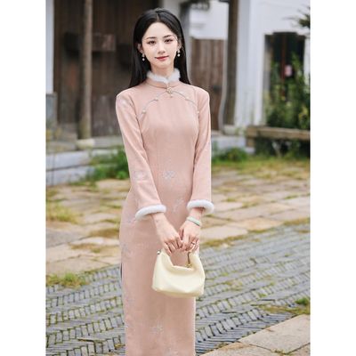 新中式高端大气加厚粉色长袖旗袍
