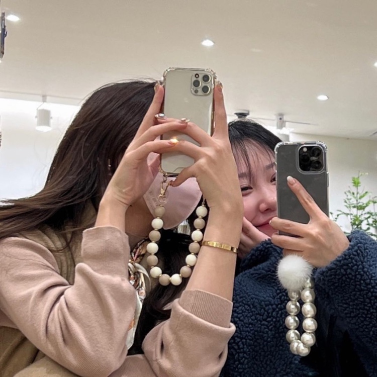 韩国ins秋冬网红新款真兔毛珍珠手机链短链饰品包包链条手工编织