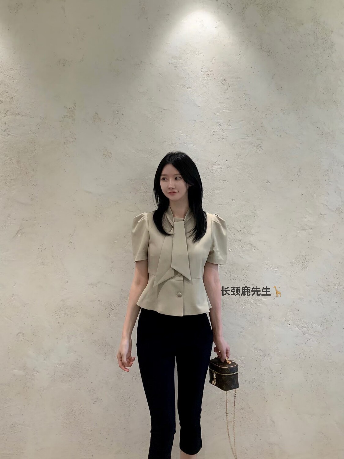 2026年春夏新款韩国东大门 double j飘带领口通勤衬衫