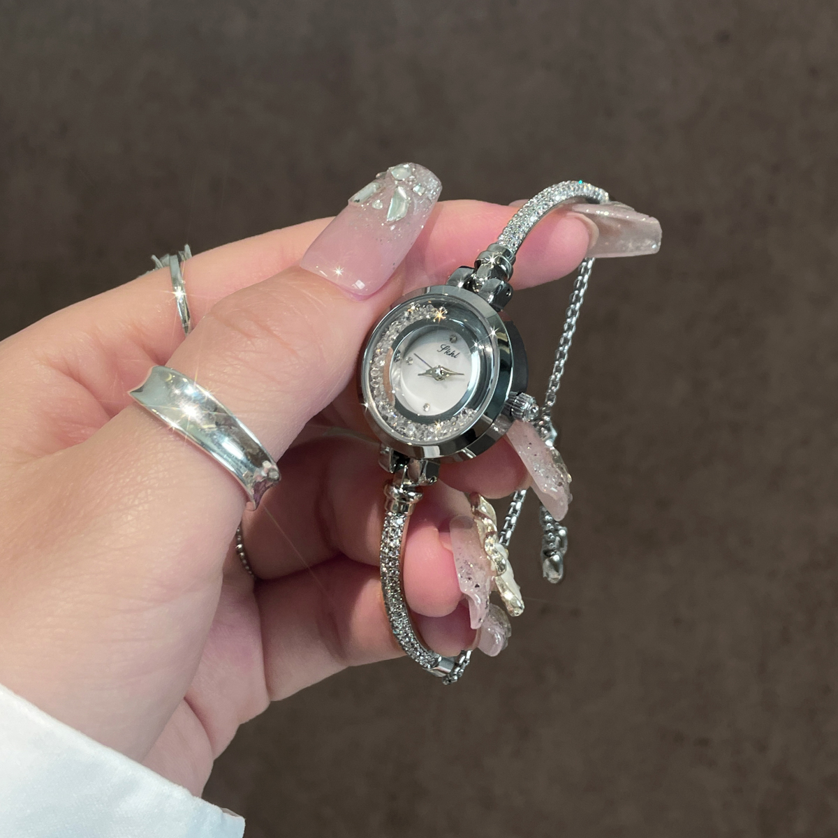 满天星手链式手表女小众艺术女式女款品牌职场艺术高颜值女生女表