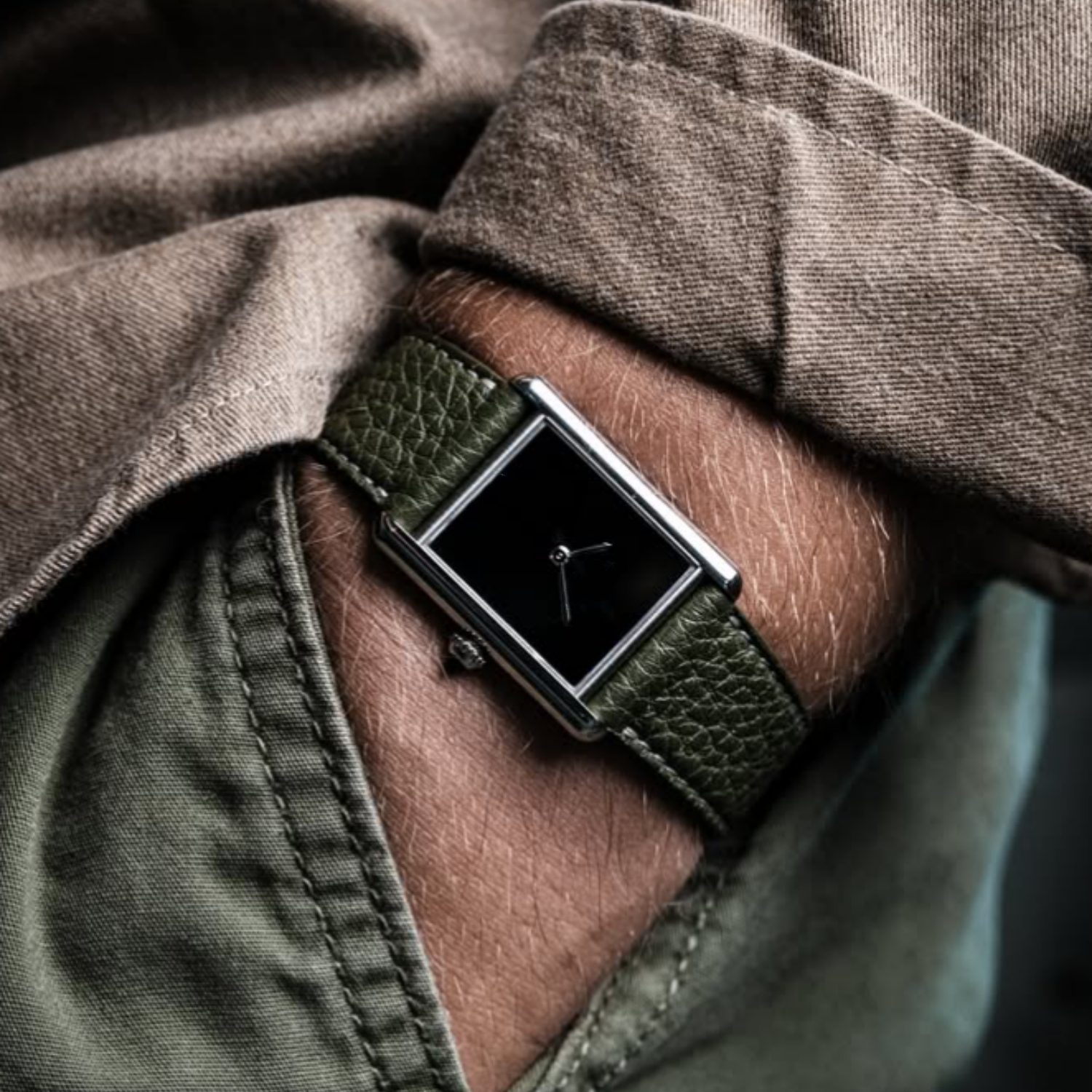 方形高级感手表男品牌正品运动男士高端男款2025新款氚气男生表潮