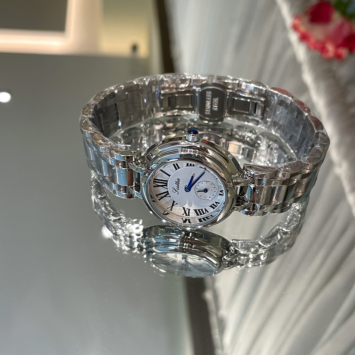 韩系学院风手表女小众艺术表女款高级女士名牌正品2025新款女表银