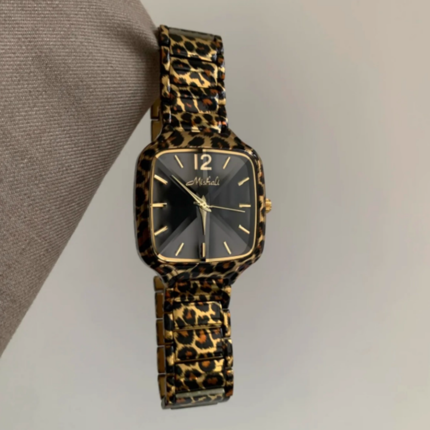 豹纹大表盘气质女士女手表女2025新款品牌职场女表艺术女生气质表