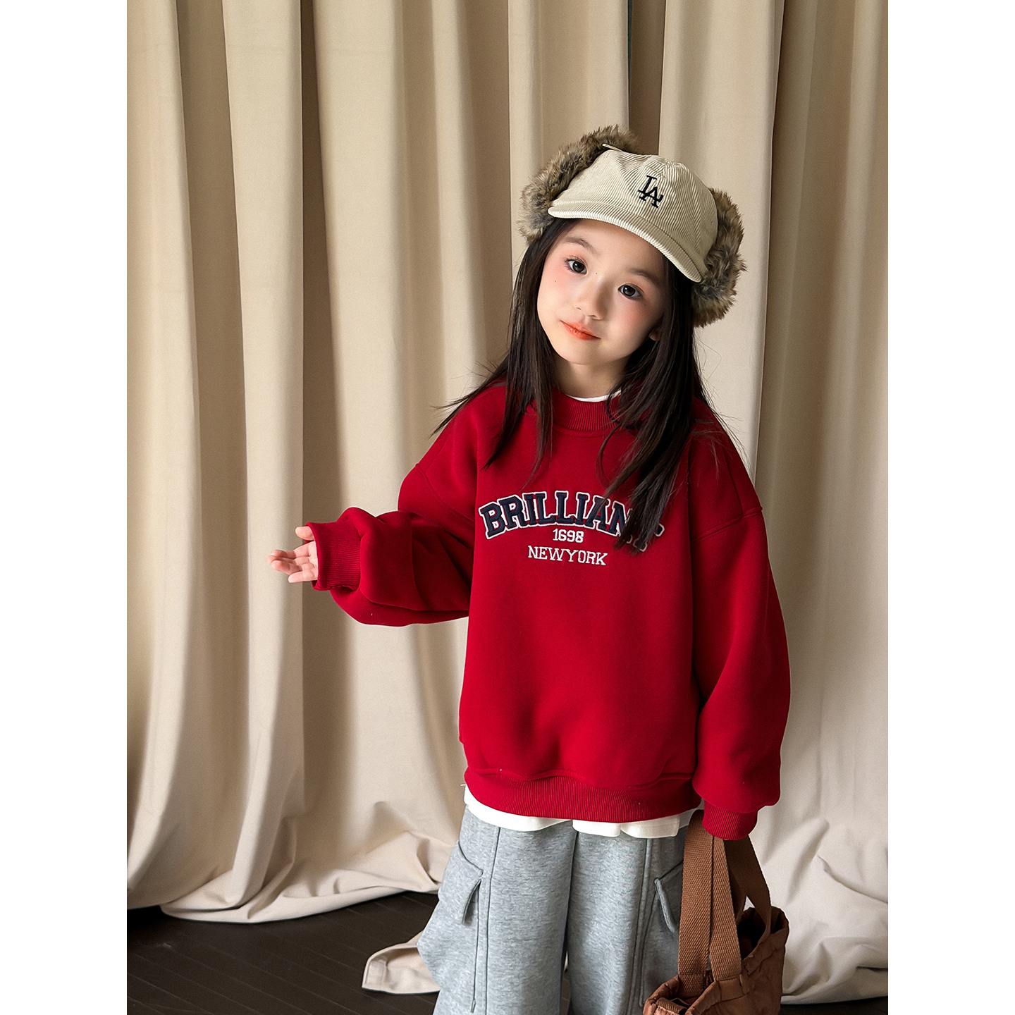 Harper kids 韩版秋冬慵懒风字母刺绣加绒保暖卫衣 H25A491057