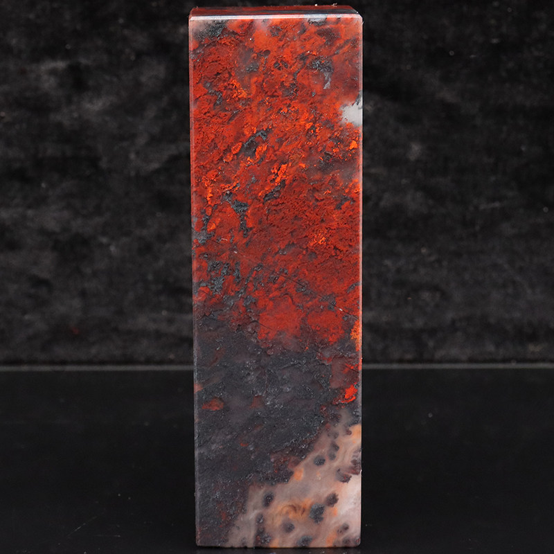天然玉石印章方章桂林鸡血玉石摆件乾坤料黑底红36*36*117cm417g