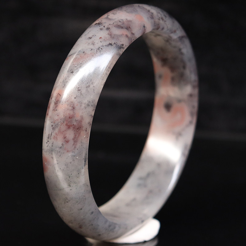 天然玉石桂林鸡血玉石手镯贵妃料上朗料61*16*8mm54g