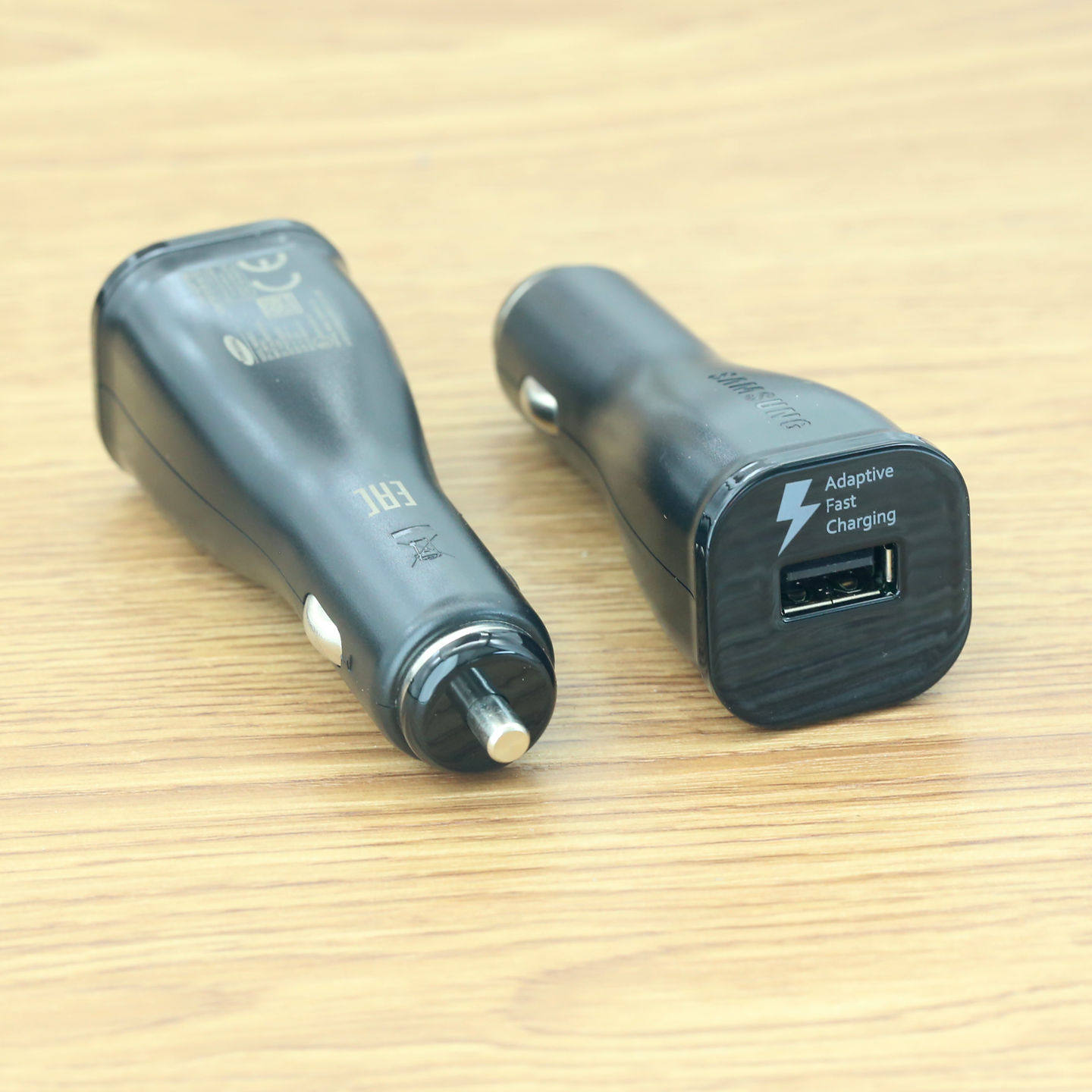 原装USB车载充电器手机平板车充行车记录仪充电器供电器5V 2A